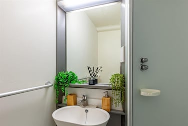 1 bed studio, Crown Place, East Reading, Reading, RG15AE - Image 3
